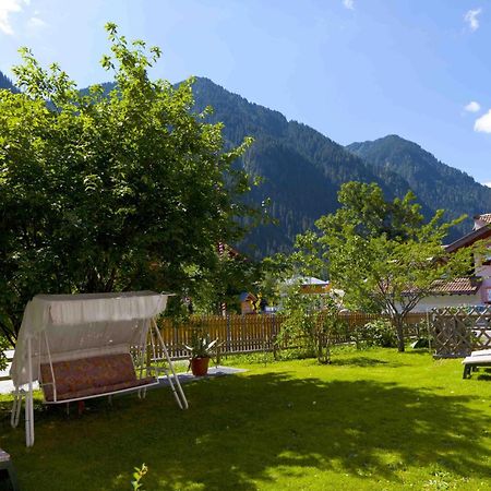 Garni Tyrolia Campitello di Fassa Exterior foto