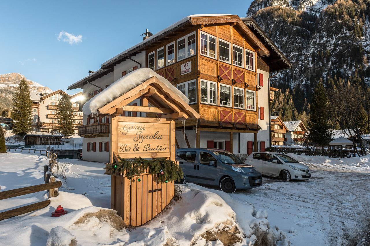 Garni Tyrolia Campitello di Fassa Exterior foto